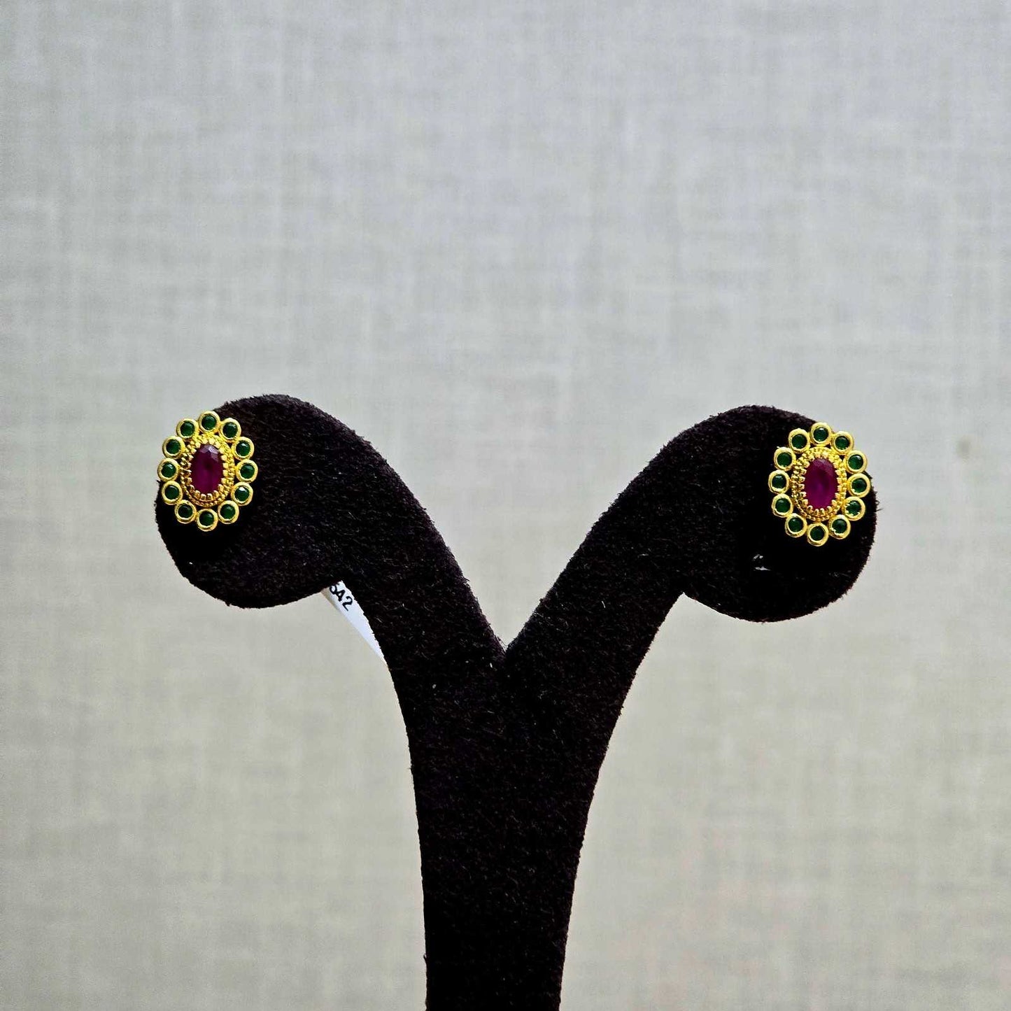 Lakshmi Pushpa Studs