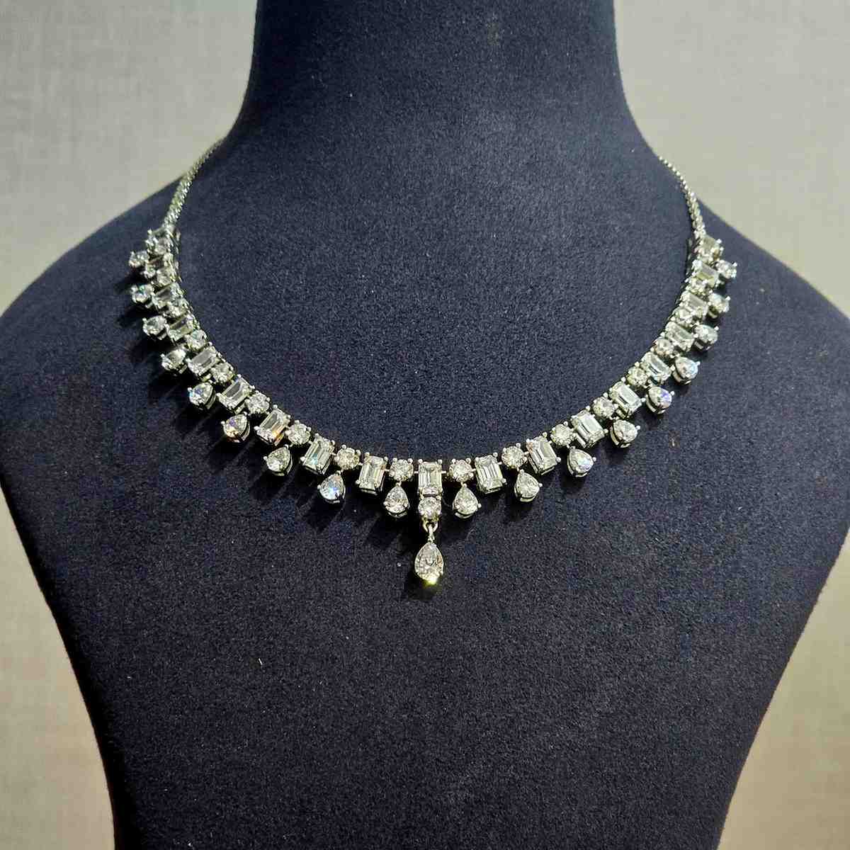 Devanshi Diamond Drop Necklace