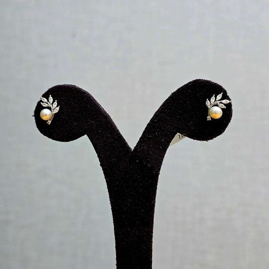 Leaf  Pear Studs