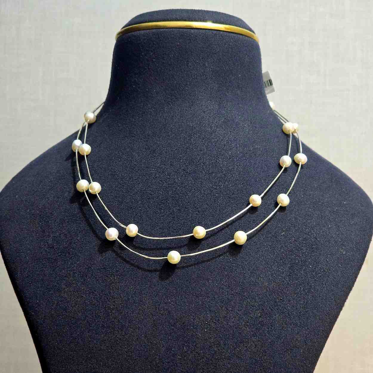 Floating Pearl Chain