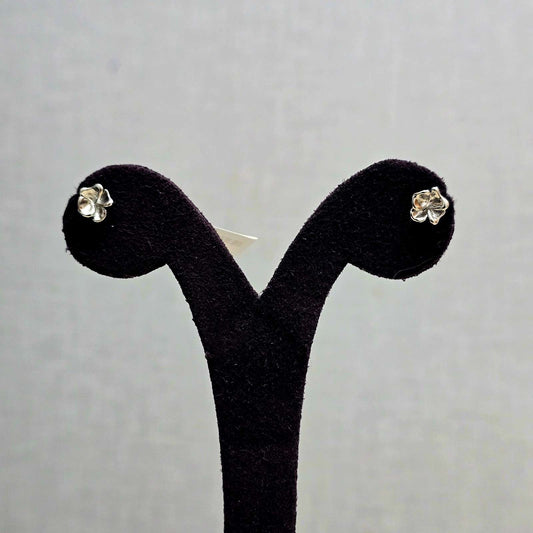 Mini Daisy Studs