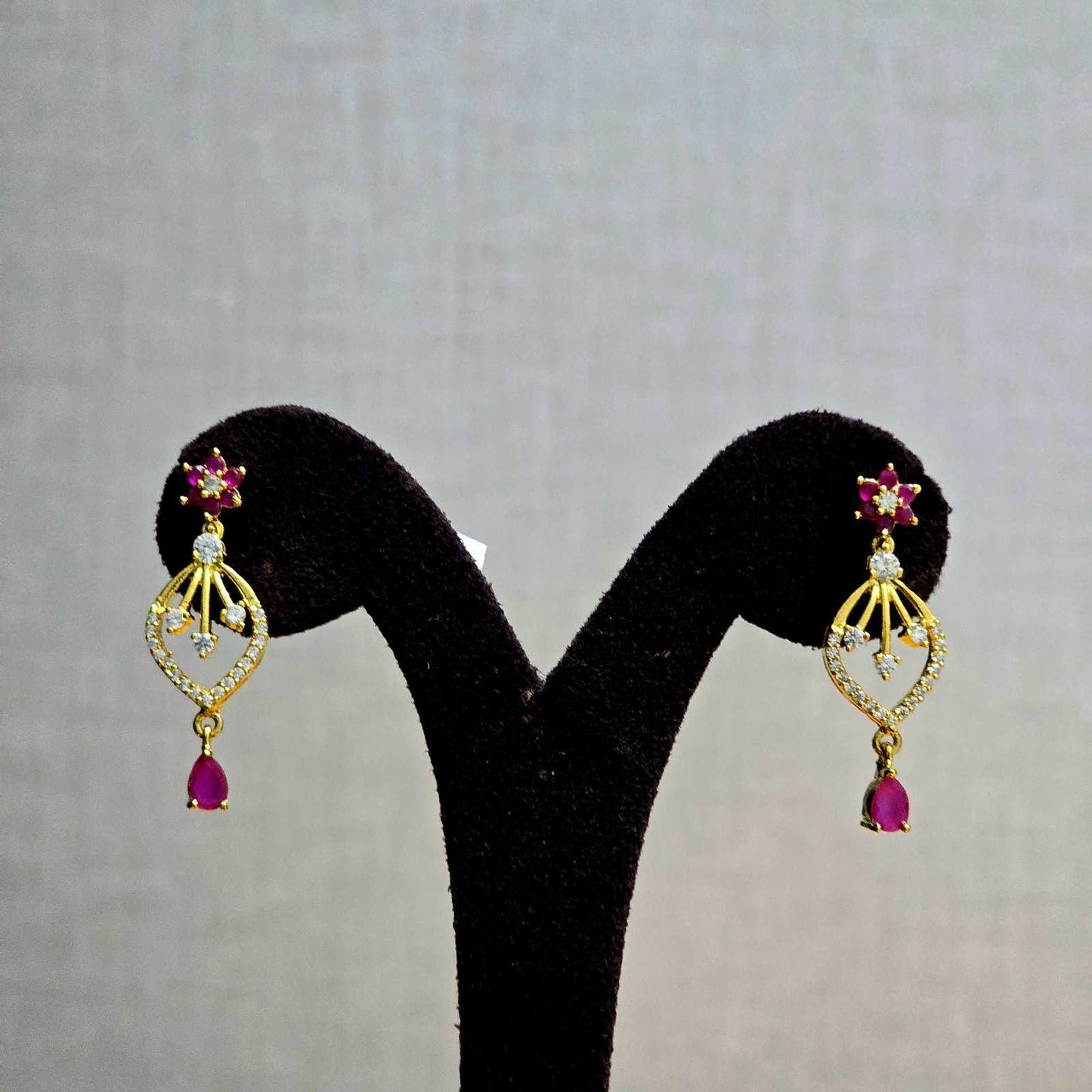 Mahira Grace Necklace