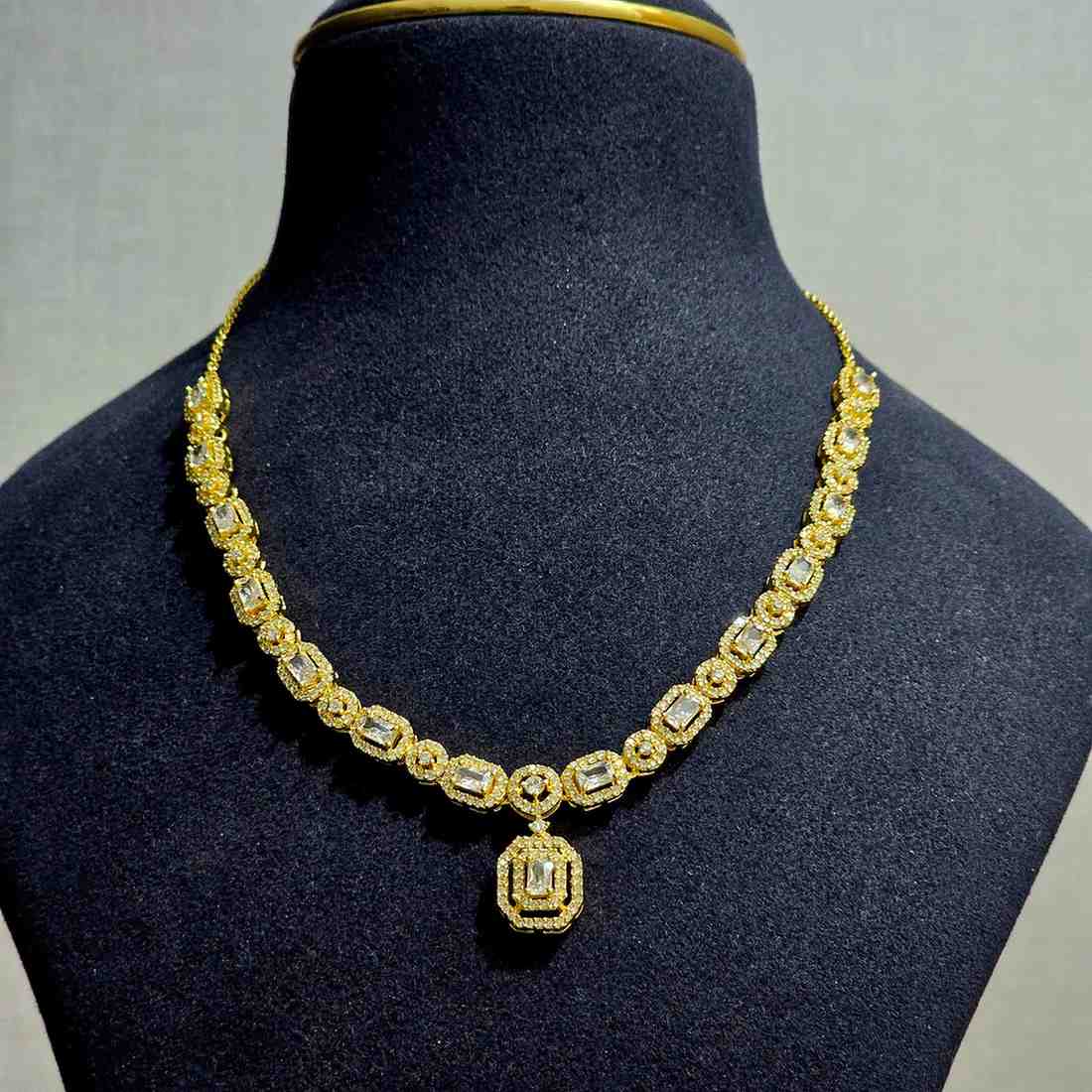 Shahi Prism Necklace