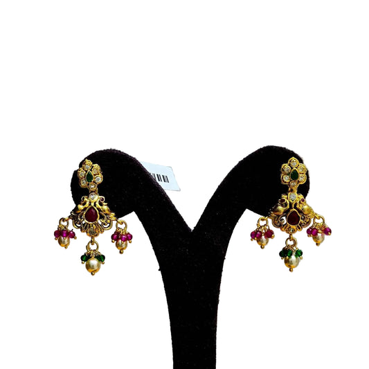 Ruhani Pearl Chandbalis