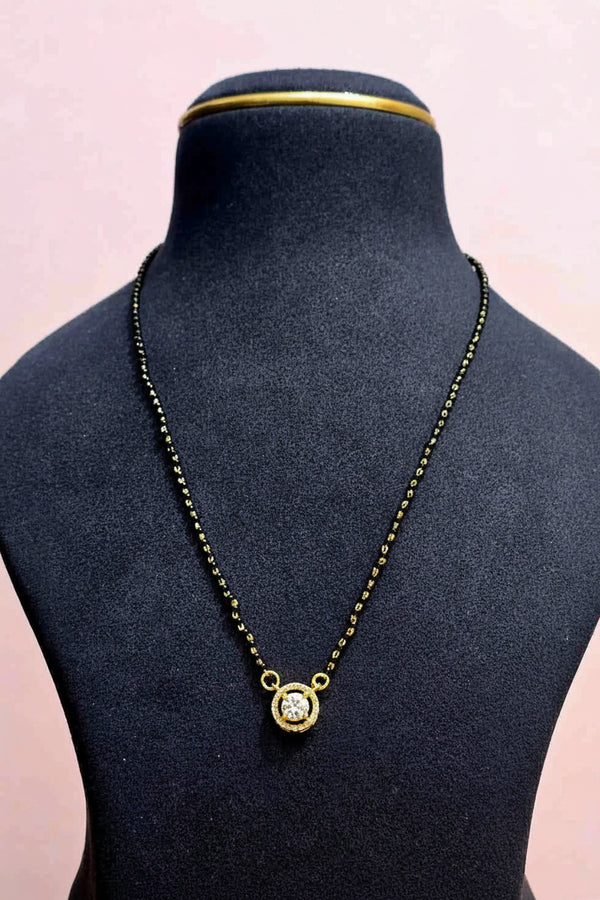 Solitaire Orbit Mangalsutra