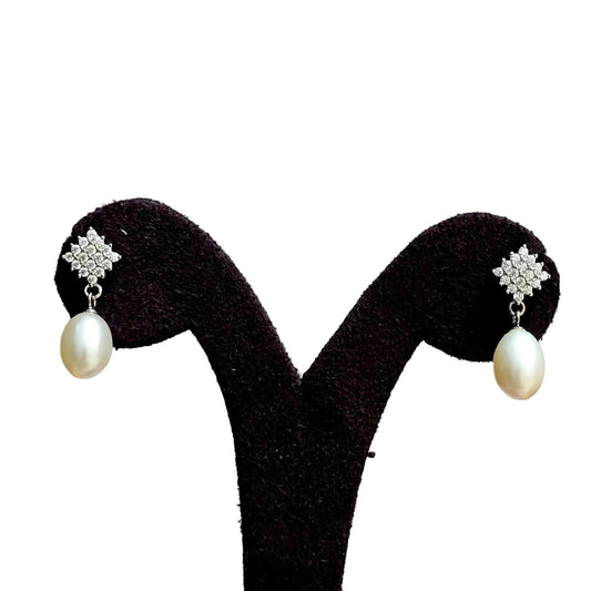 Jasmine Pearl Earrings