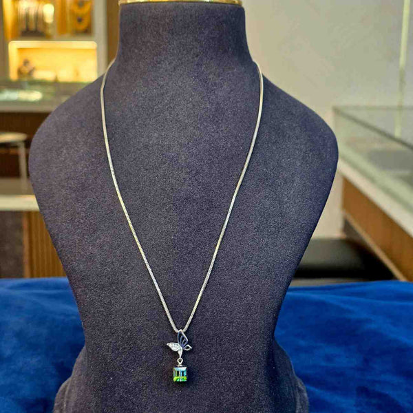 Sleek Silver Chain