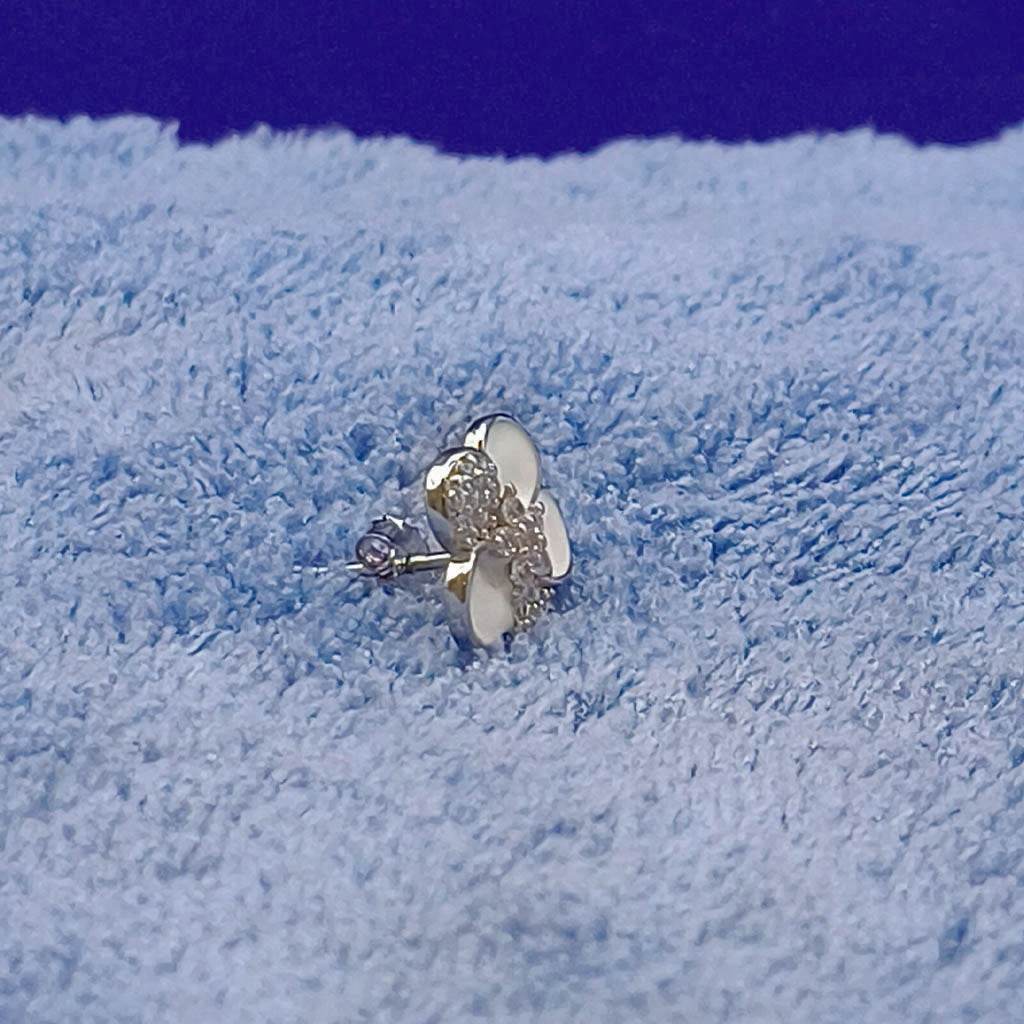 Petal Crest Studs - Mayuri Silver House