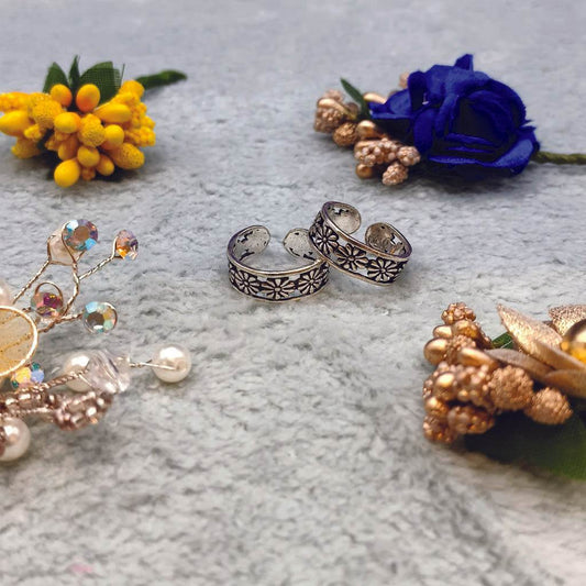 Floral Line Toerings - Mayuri Silver House