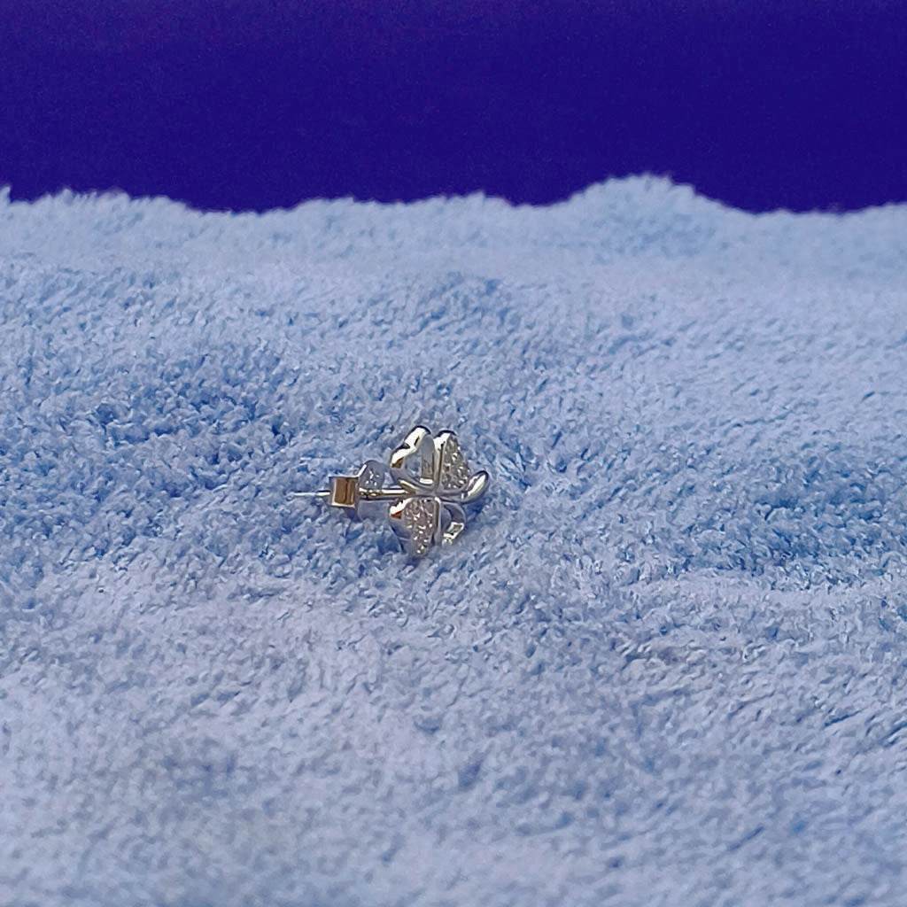 Amora Crest Studs - Mayuri Silver House