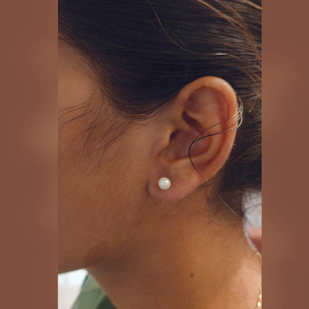 Pearl Majestic Studs - Mayuri Silver House