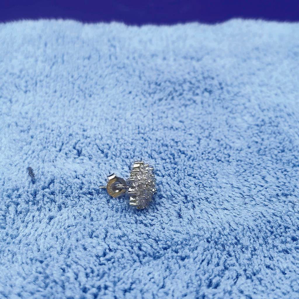 CrystalFlake Studs - Mayuri Silver House