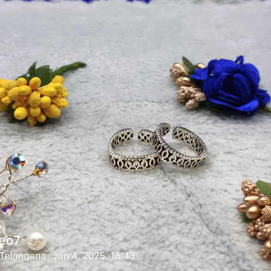 Vintage Veil Toe Rings - Mayuri Silver House