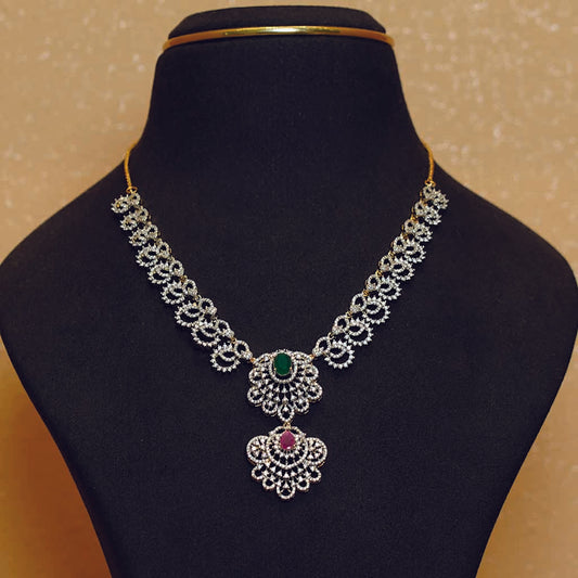 Queen Necklace Set