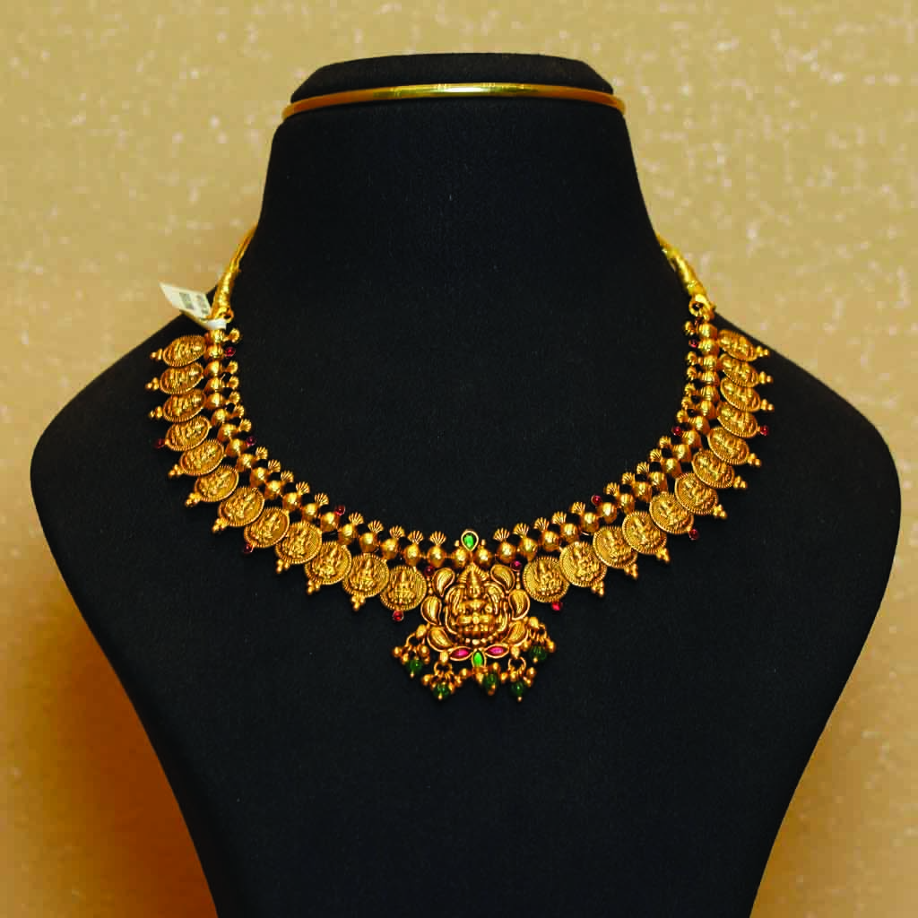 Lakshmi Kasula Peru Necklace Set